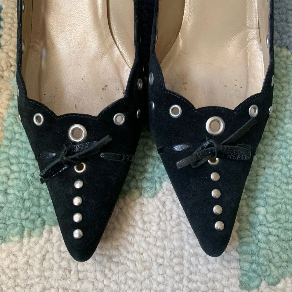 Sacco Black Suede Grommet Pointy Toed Scalloped Edge Kitten Heel Pumps Size 8 38 - Picture 6 of 16